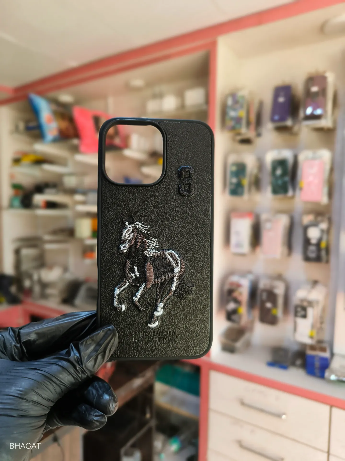 Santa Barbara Leather Case -iPhone 16 pro max