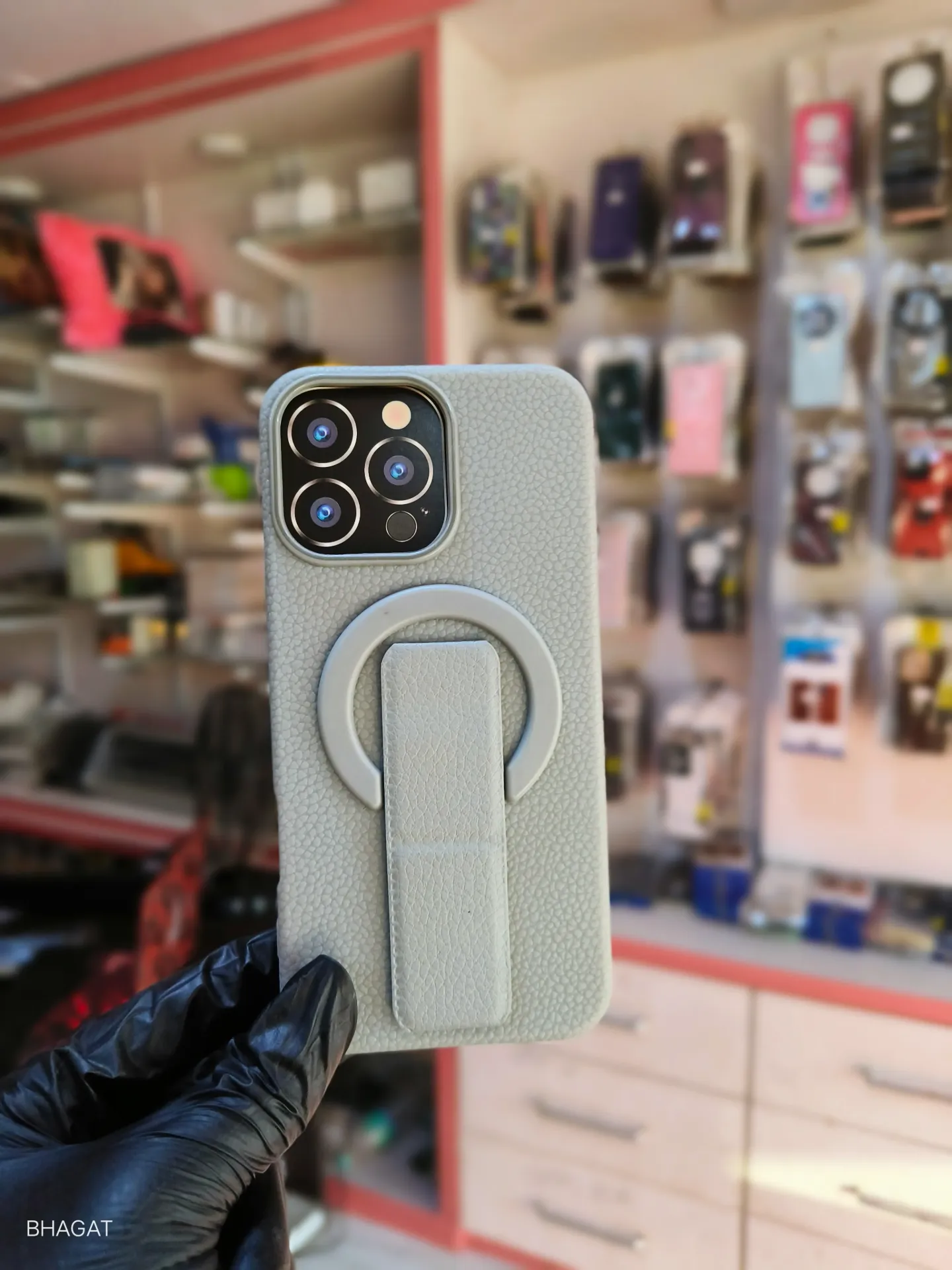 Leather case with stand - iphone 16 pro max