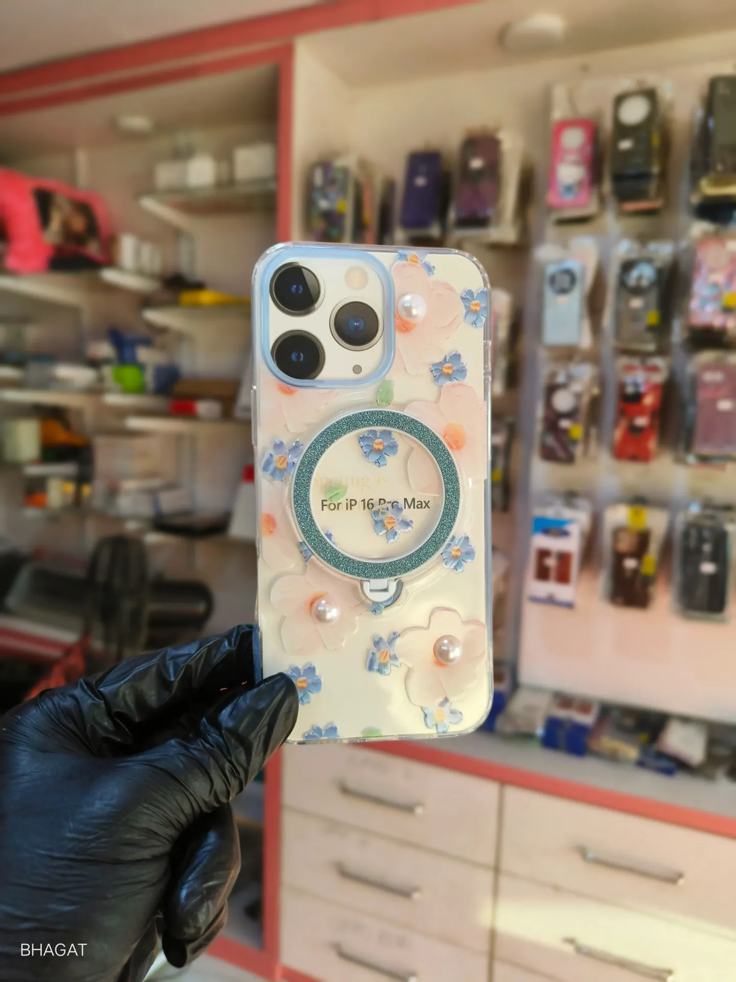 Flower case with magsafe stand - iphone 16 pro max