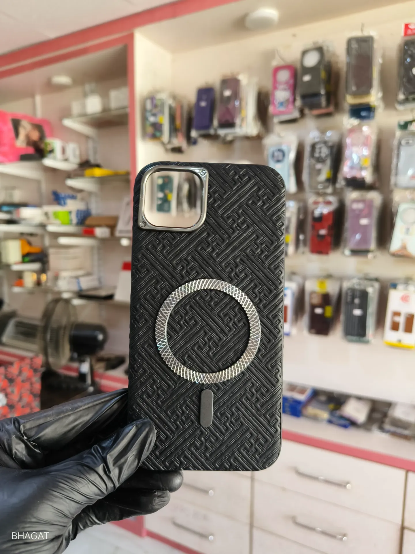 Leather magsafe case with camera protection - iphone 15 plus