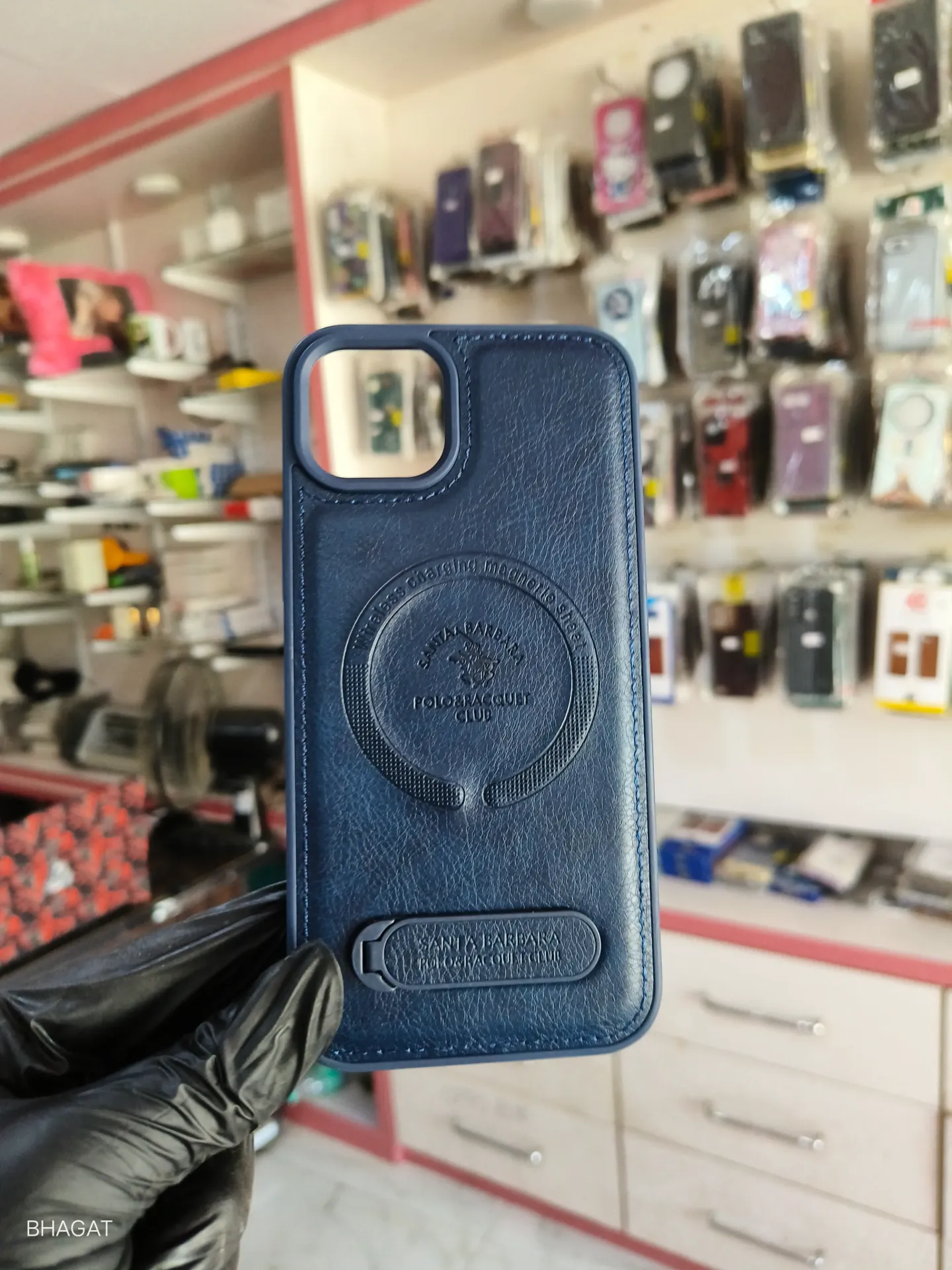 Santa Barbara Leather Case with stand - iphone 15 plus