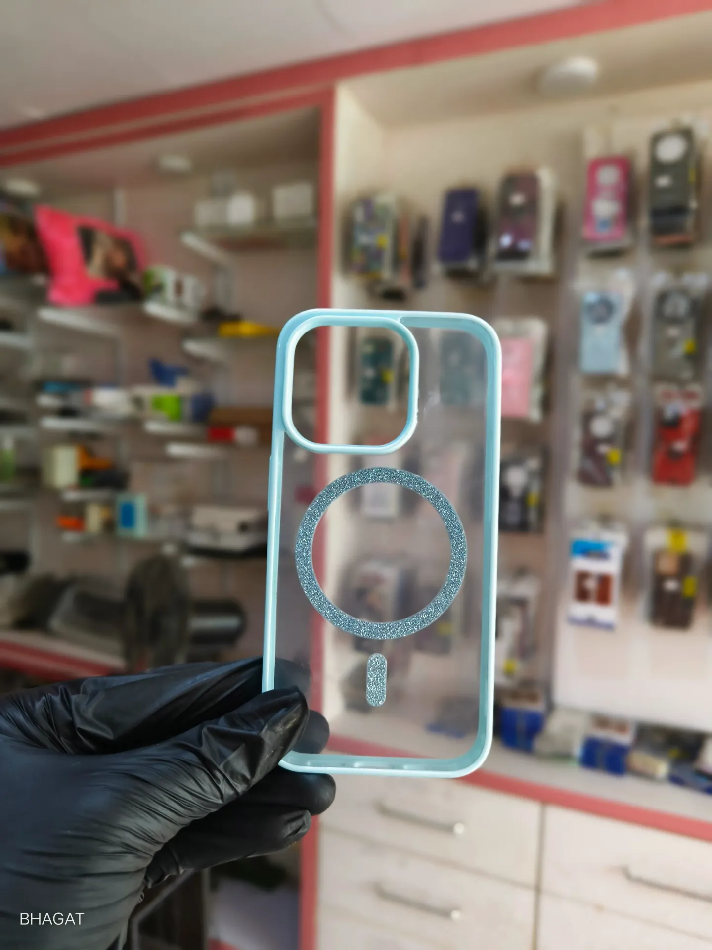 Silicon border transparent magsafe case - iphone 15 pro