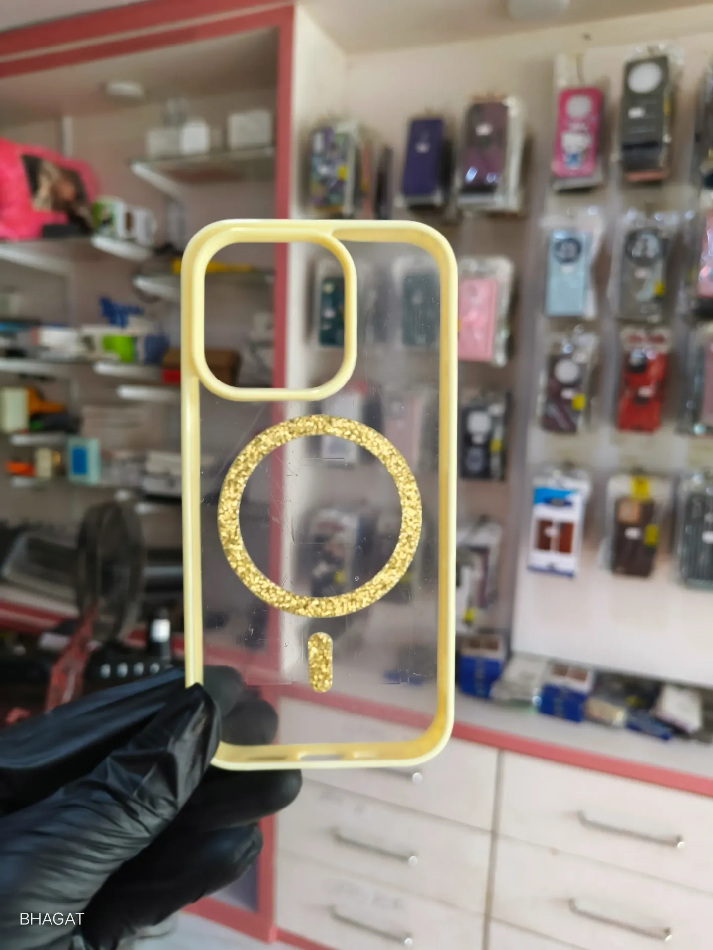 Silicon border transparent magsafe case - iphone 15 pro