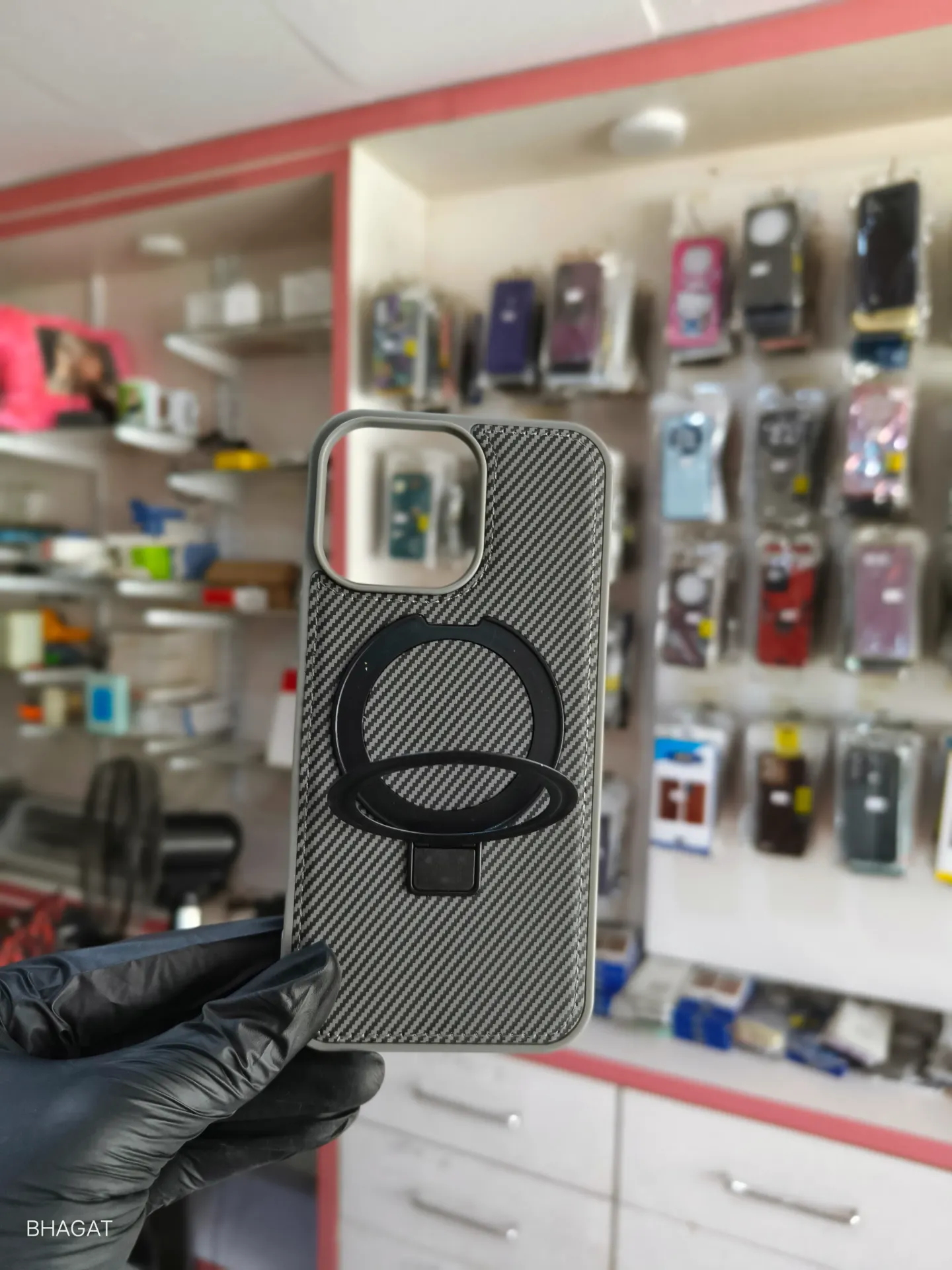 Leather case with metal stand - iphone 15 pro Max
