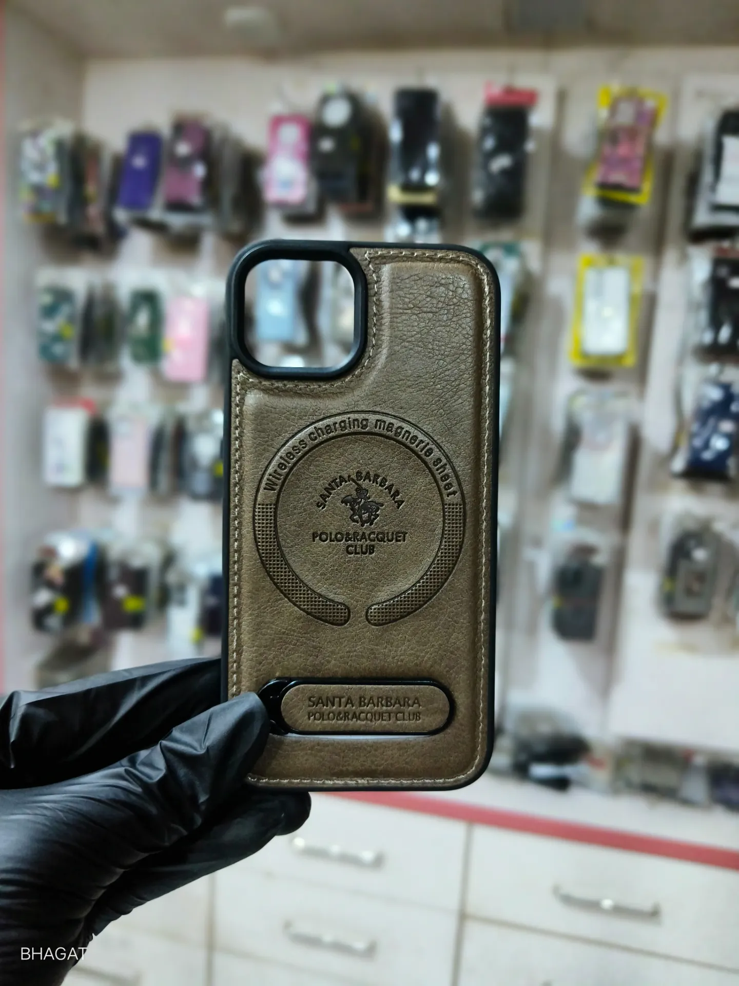Santa Barbara Leather Case with stand - iphone 14/13