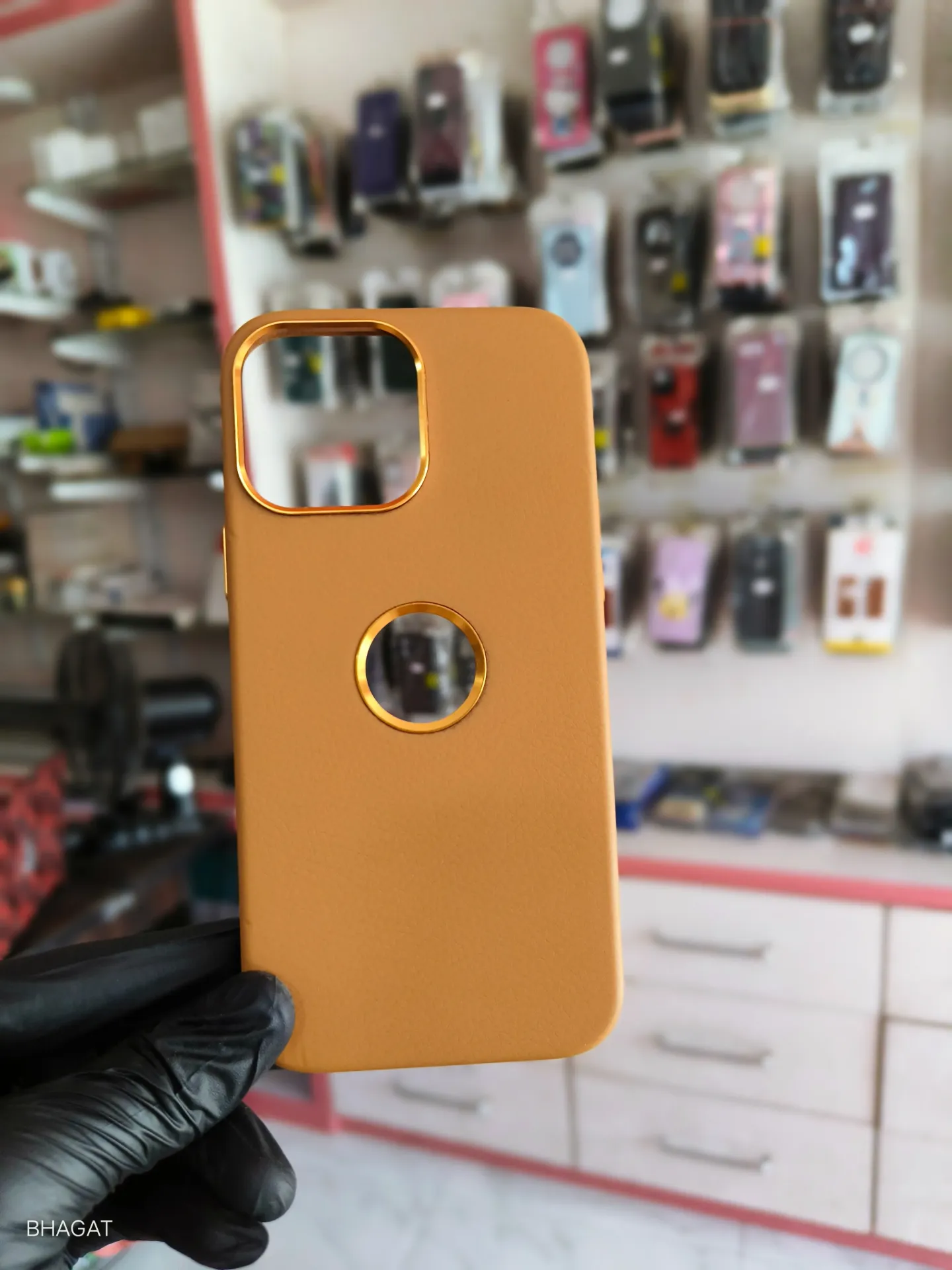 Leather case with logo cut - iphone 13 pro max