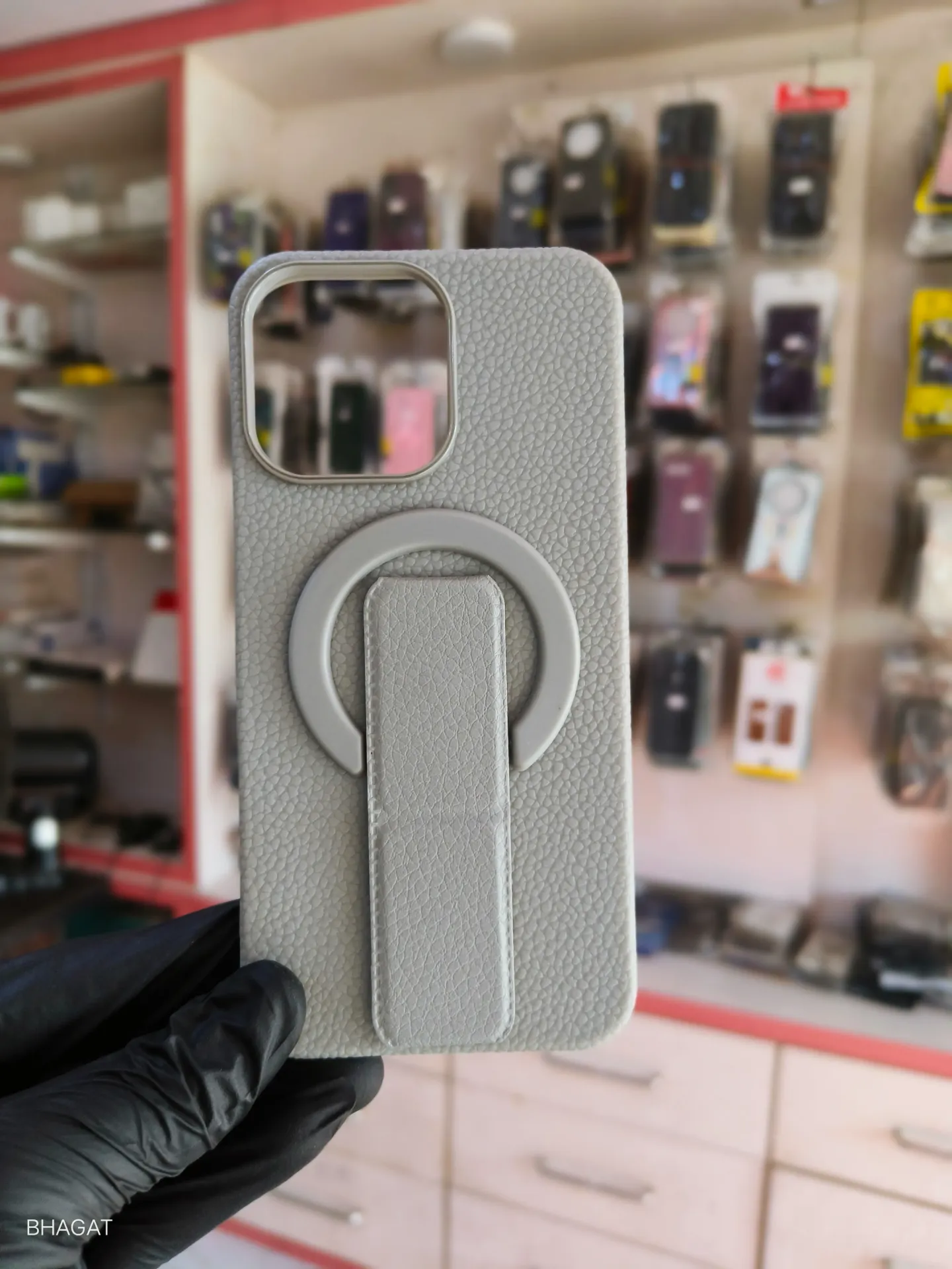 Leather case with stand - iphone 14 pro max