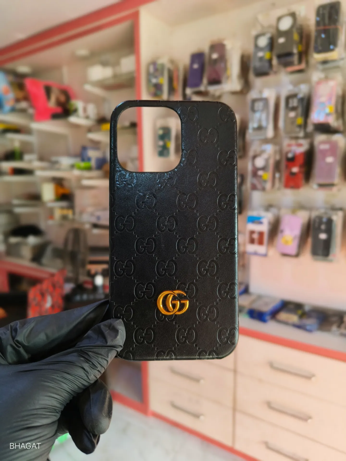 Gucci Leather Case with side button cut - iphone 14 pro max