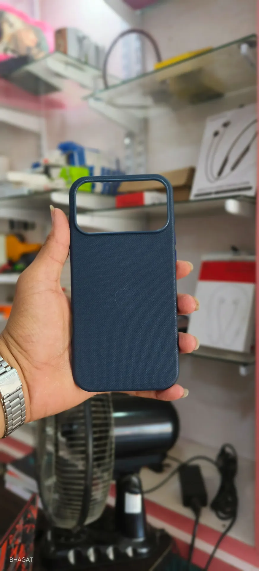 TechWoven Leather case - iphone 17 pro max