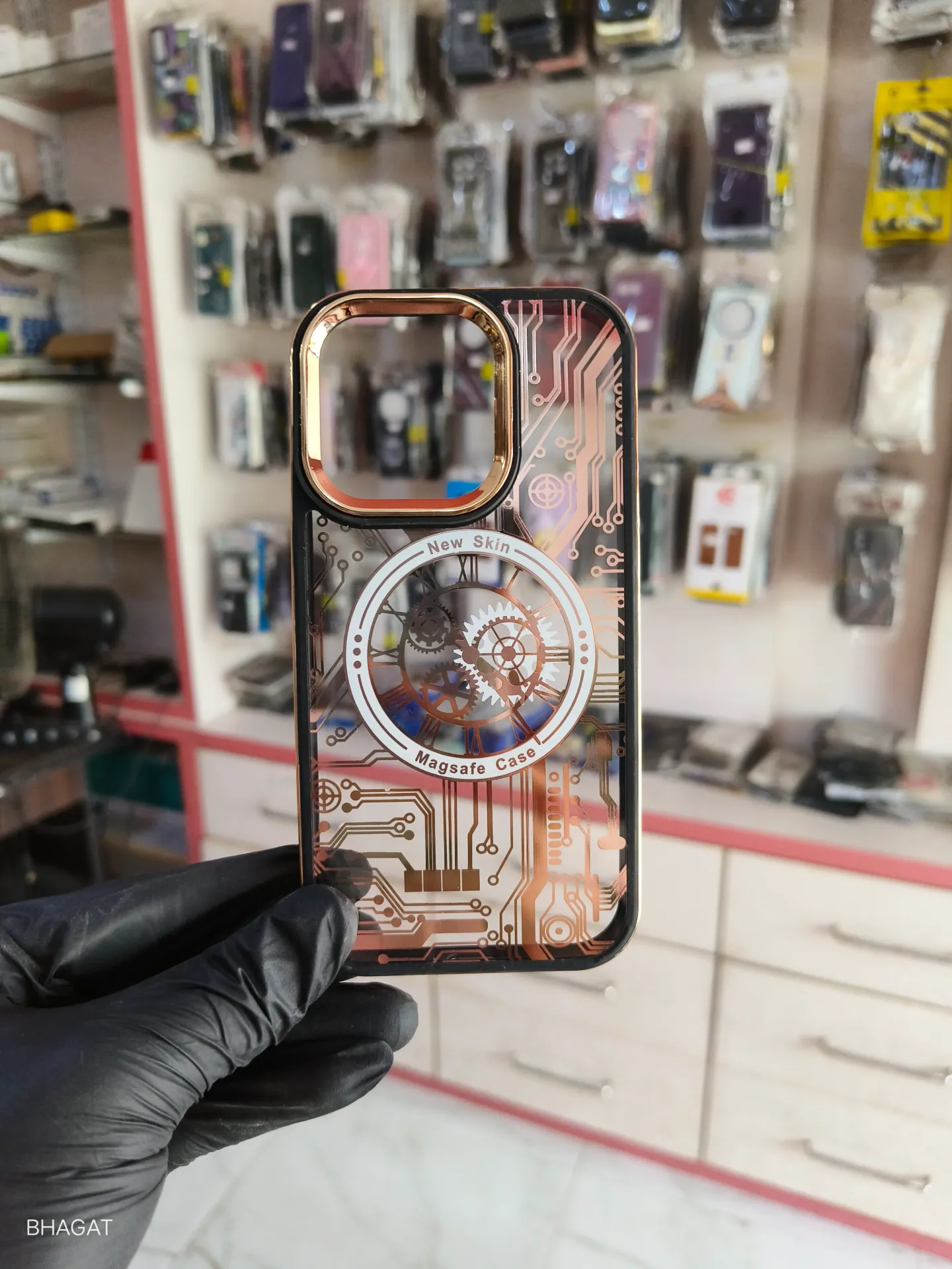 Tech-design golden case - iphone 14 pro
