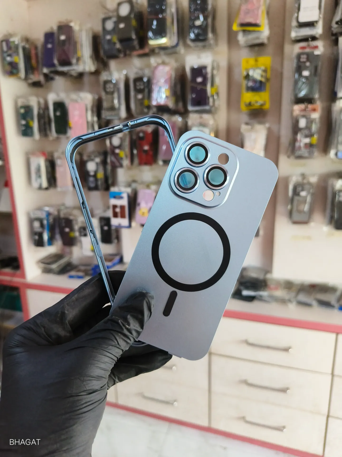Metal case with bumper and side panel with camera lens - iphone 14 pro