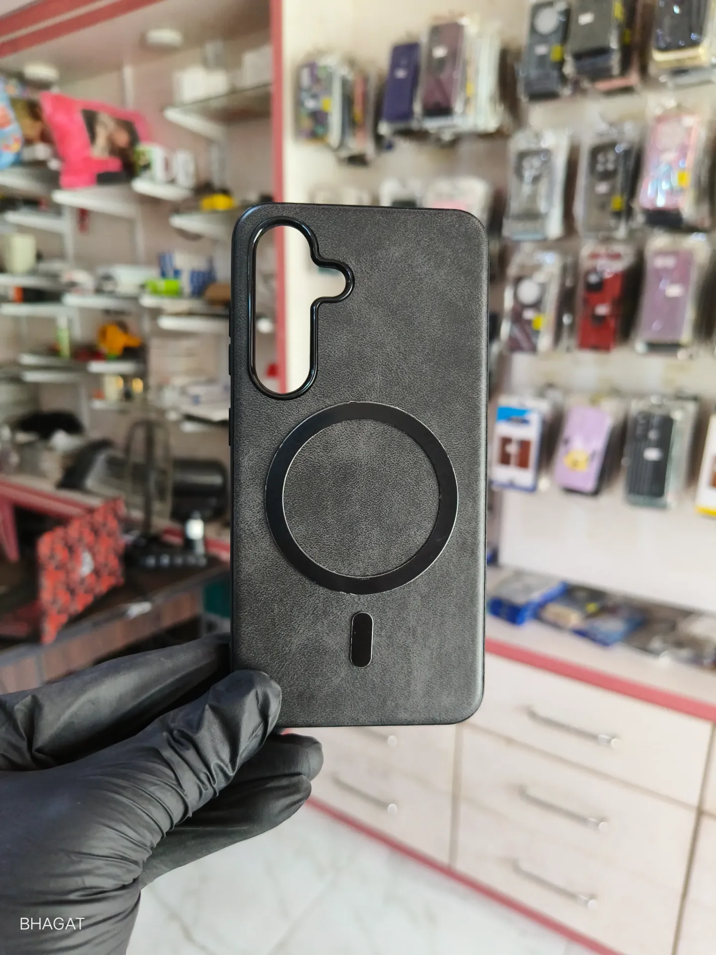 Leather case with magsafe - S25