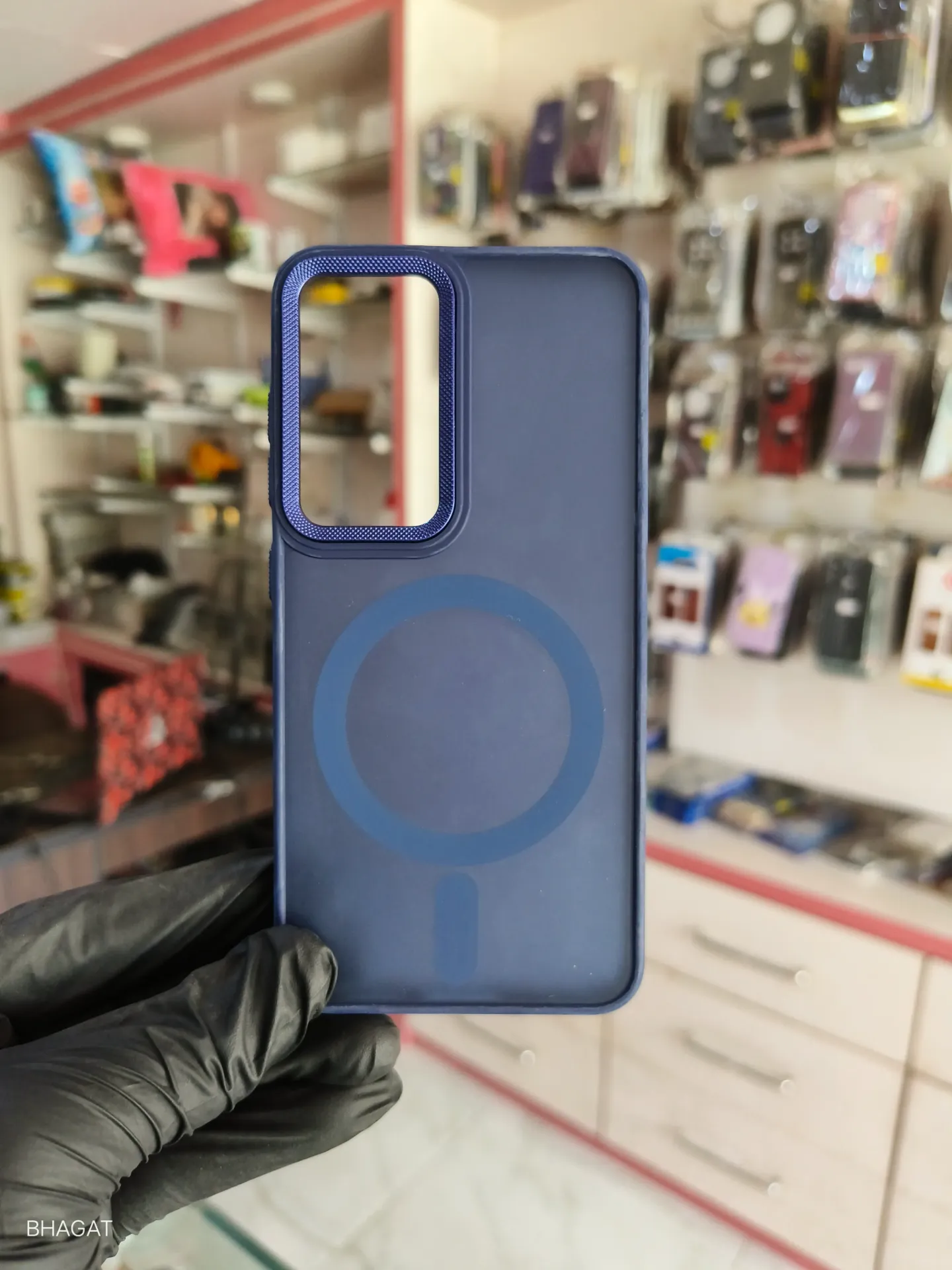 Smoke transparent case side silicon with magsafe - S25