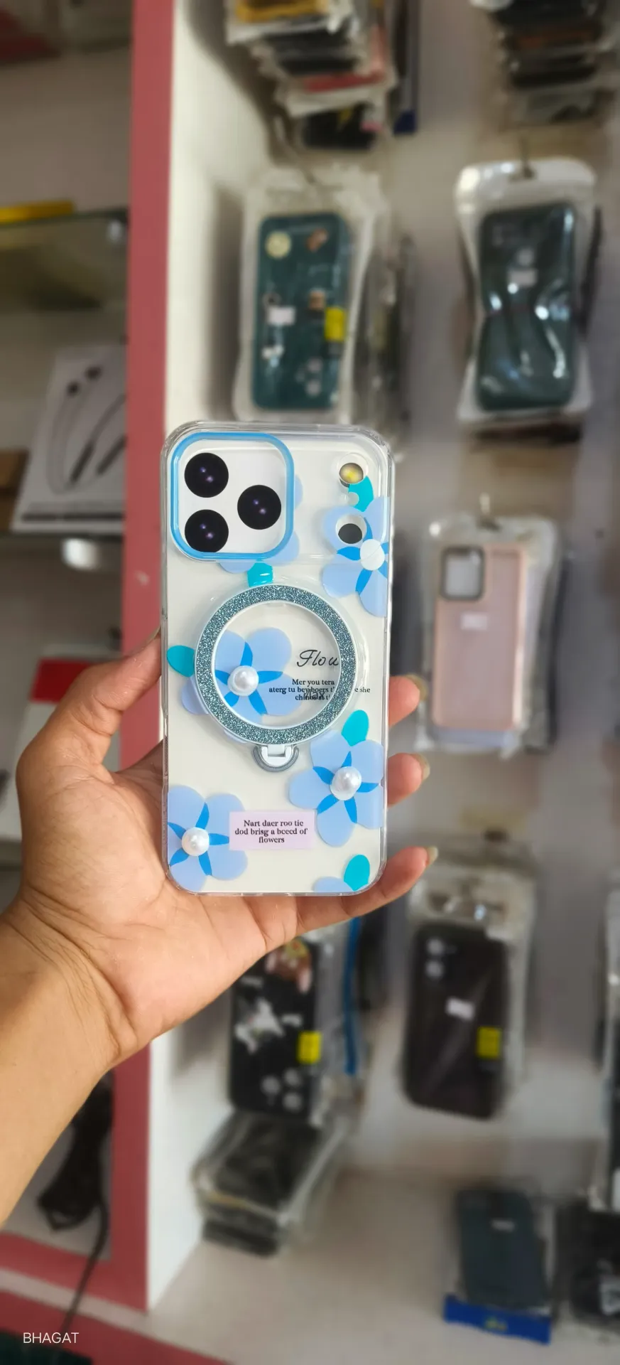 Flower case with magsafe stand - iphone 17 pro max
