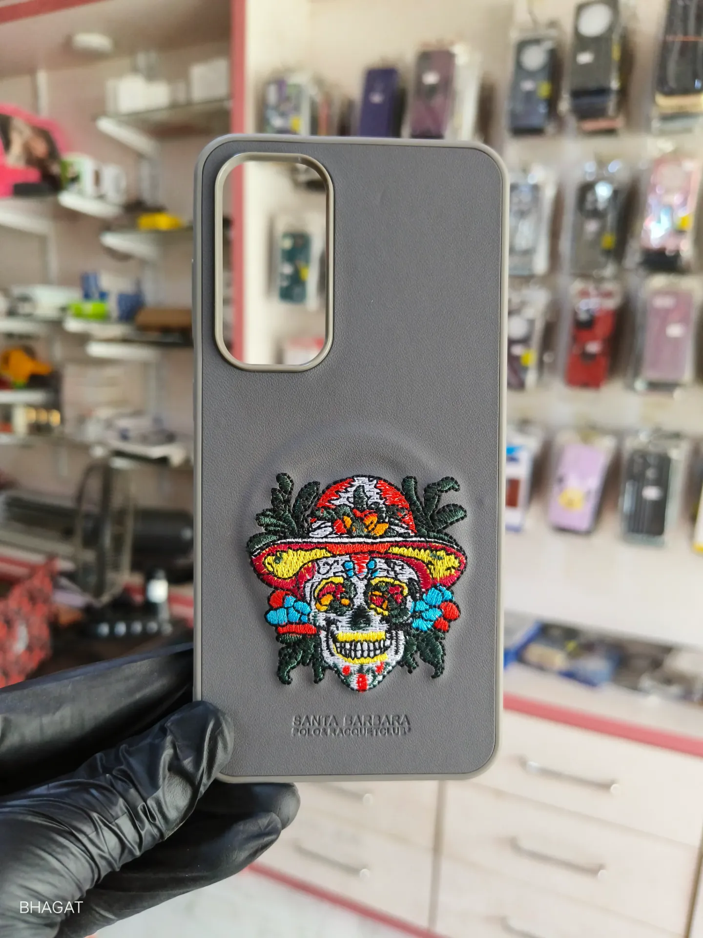 Santa Barbara embroidery design case - S24 FE