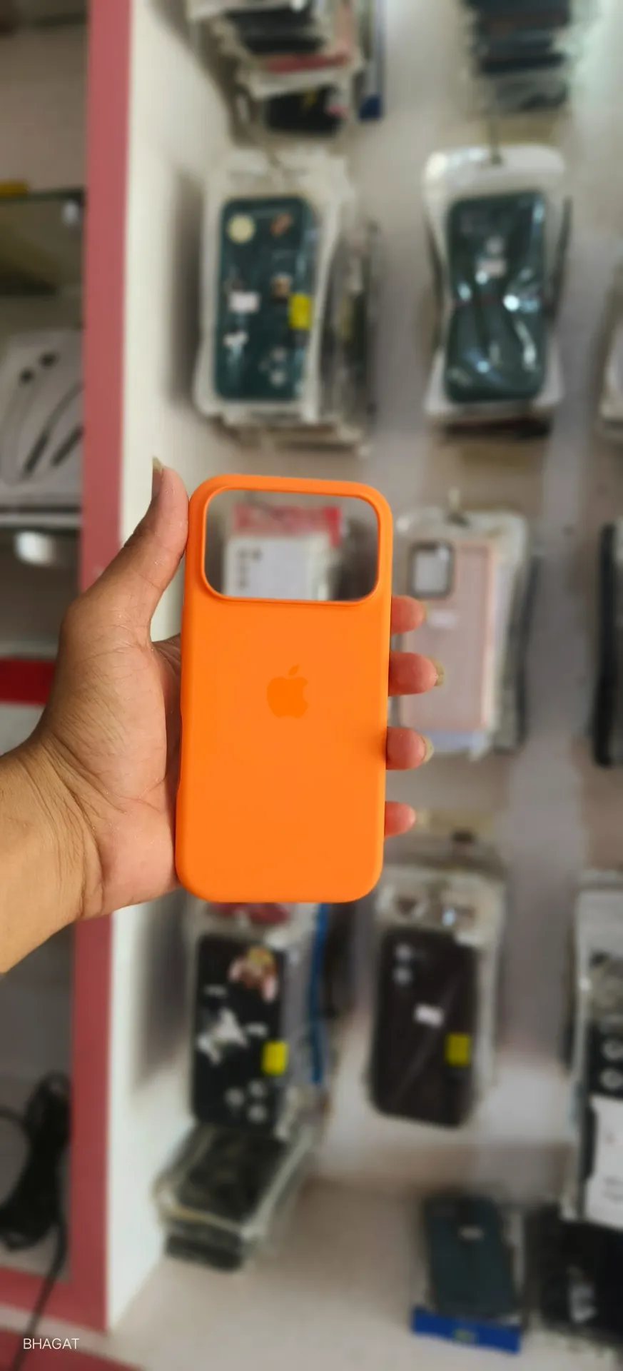 IC PopUp Liquid Silicon Case -iPhone 17 Pro