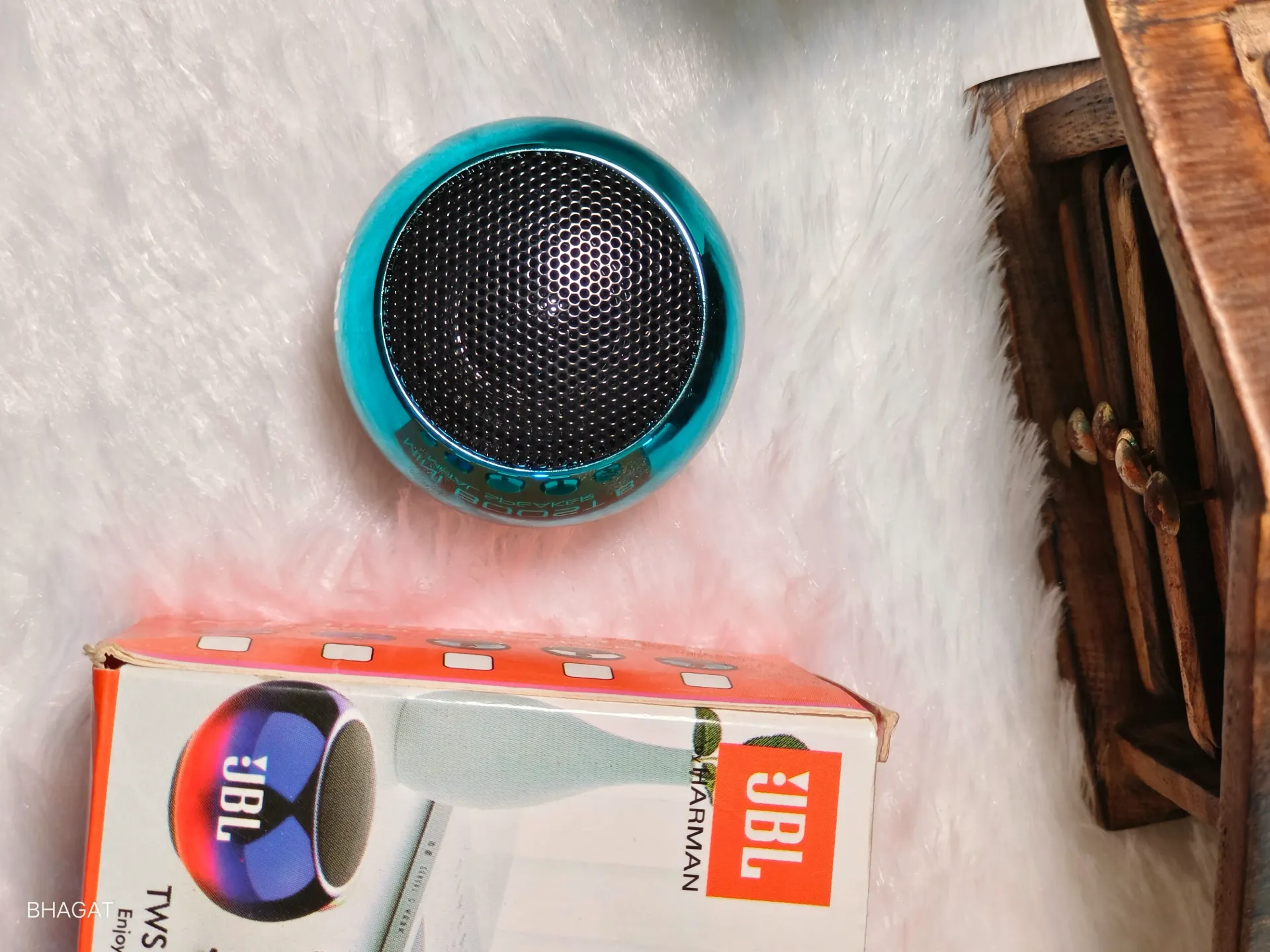 JBL mini boost metal speaker