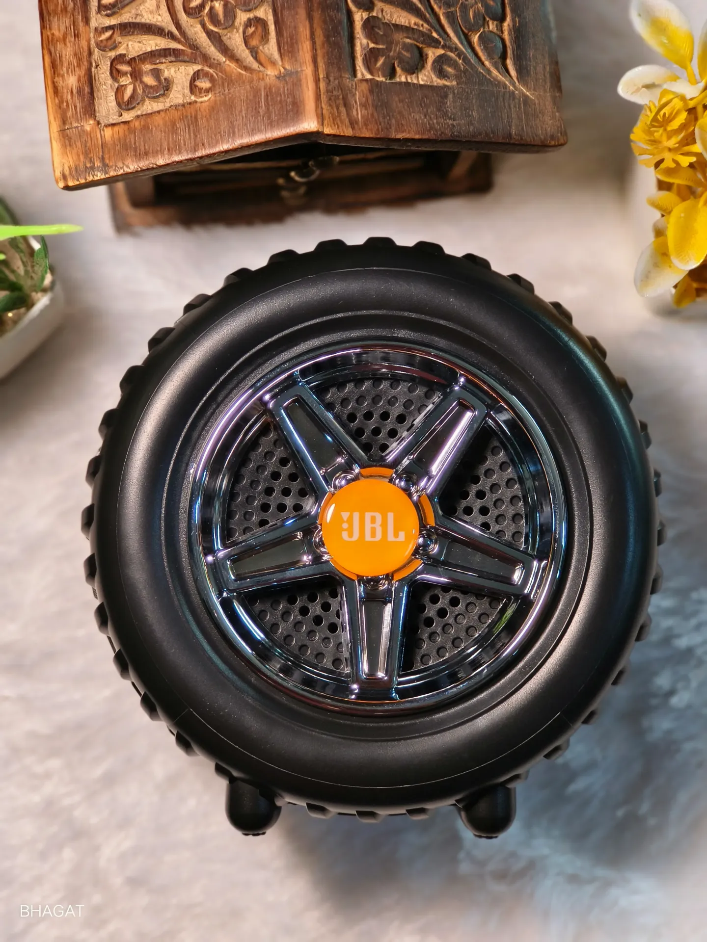 JBL Wirless Bass Speaker