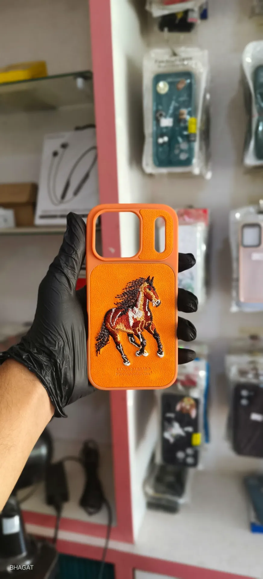 Santa Barbara Leather Case - iphone 17 pro
