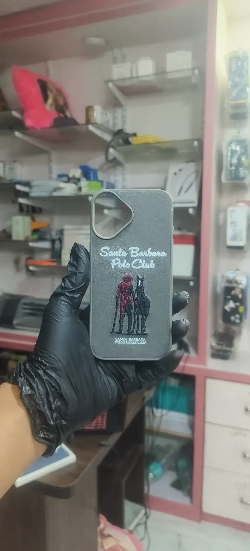 Santa Barbara Leather Case -iPhone 17