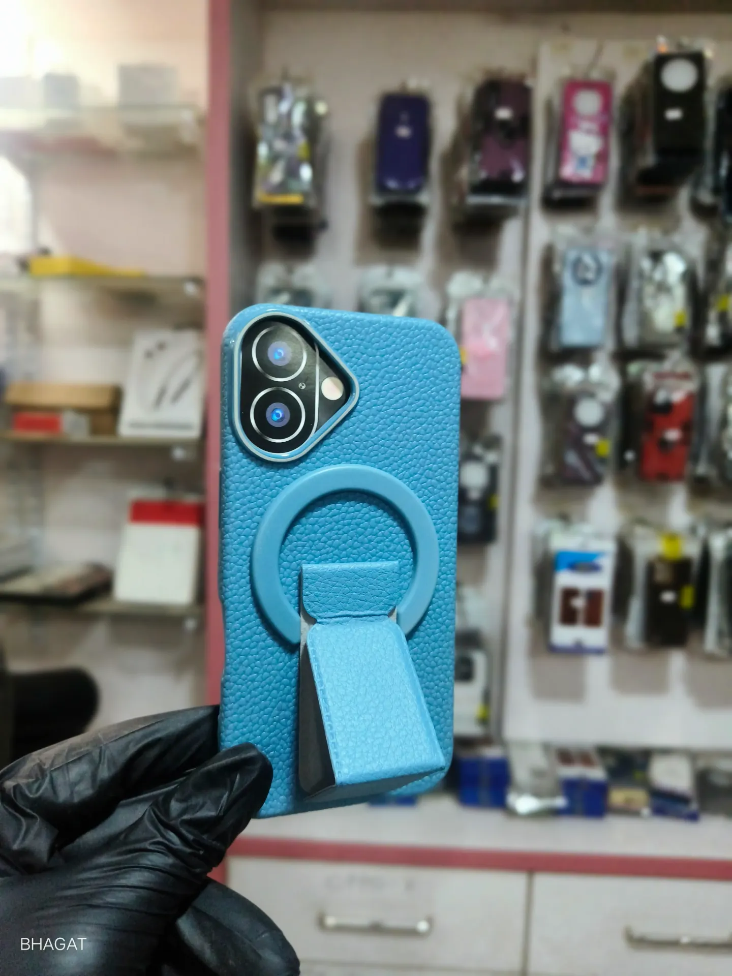 Leather case with stand - iphone 16