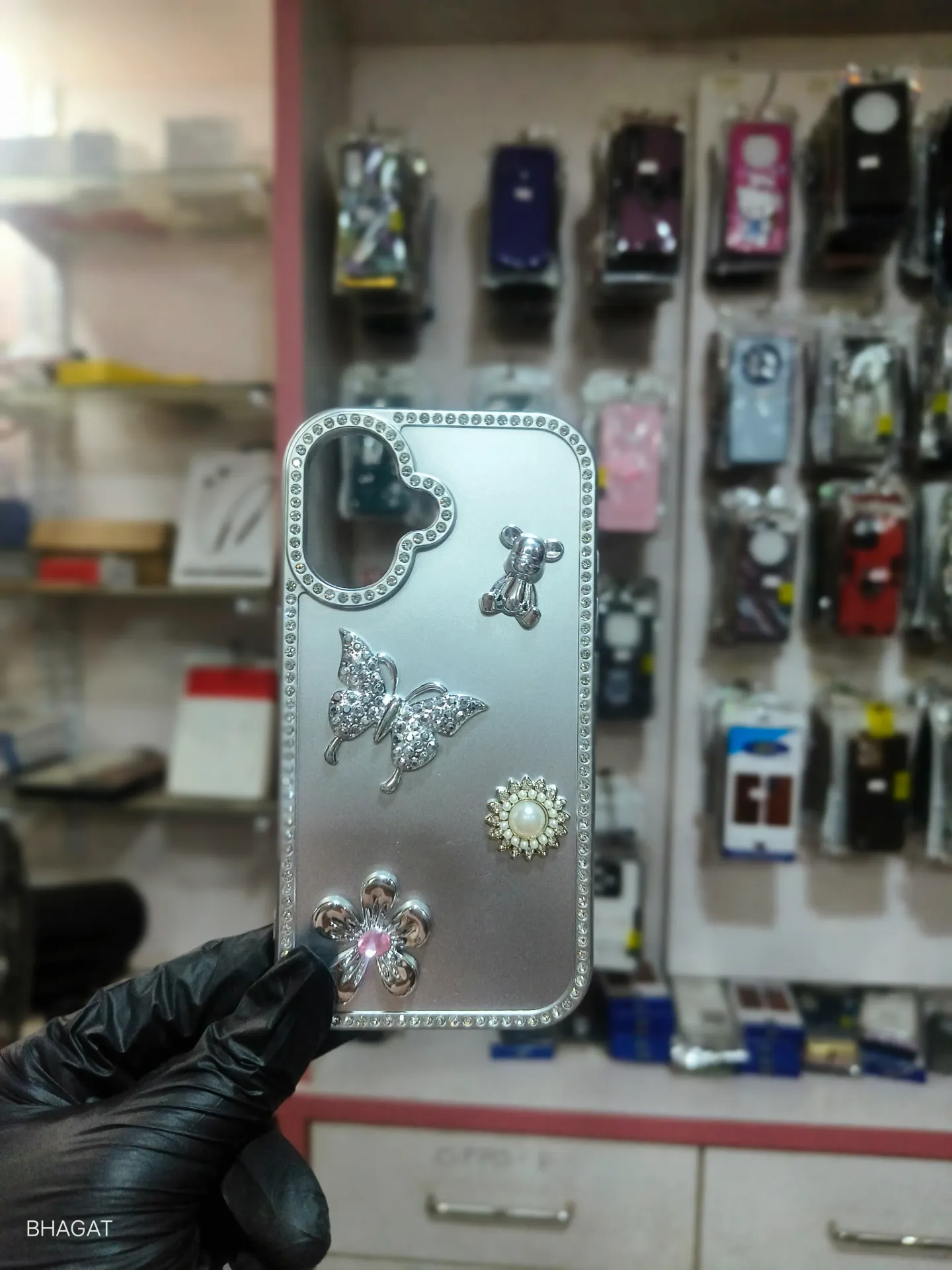 Dimond girlish case - iPhone 16