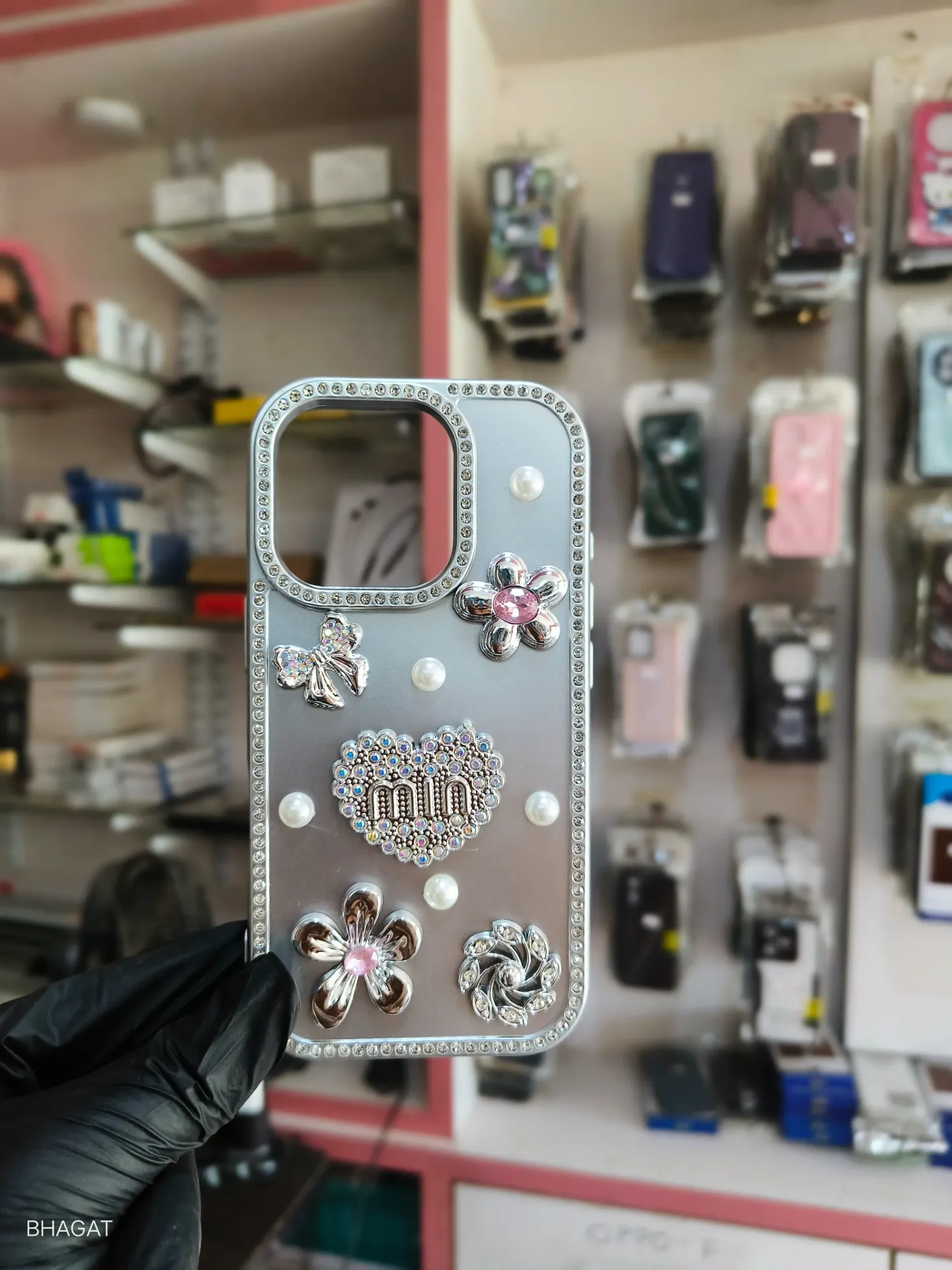 Dimond girlish case - iphone 16 pro