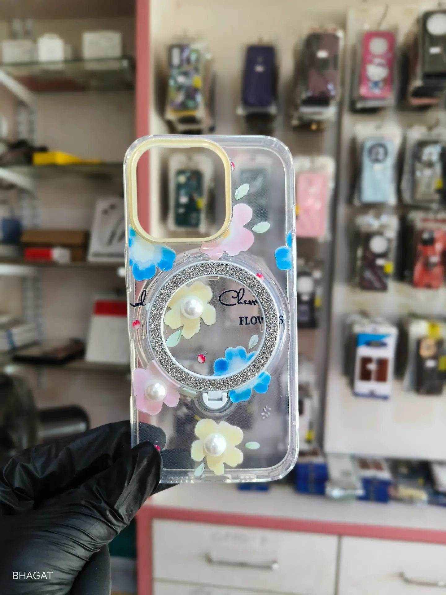 Flower case with magsafe stand - iphone 16 pro