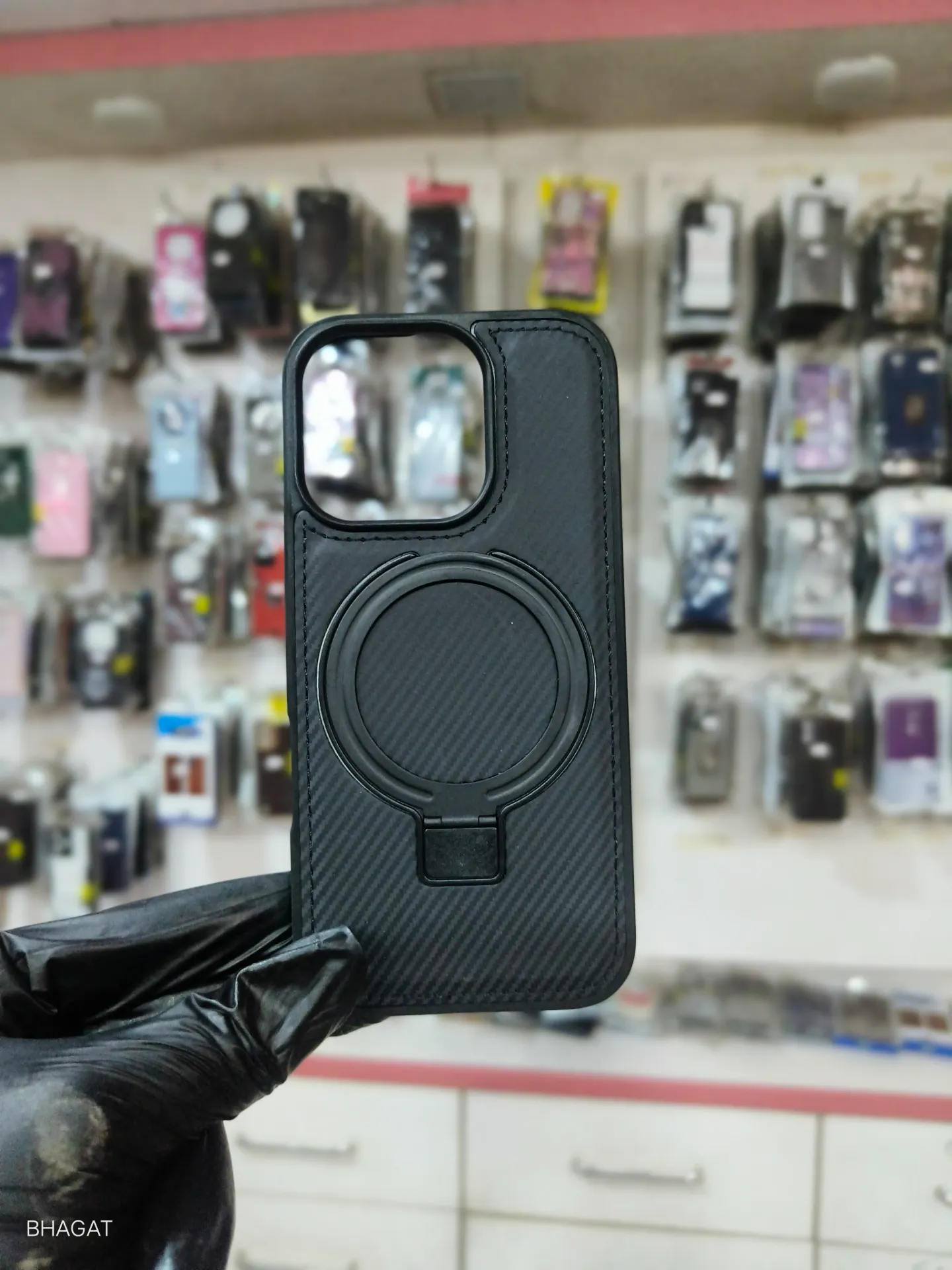 Leather case with magsafe stand - iphone 16 pro