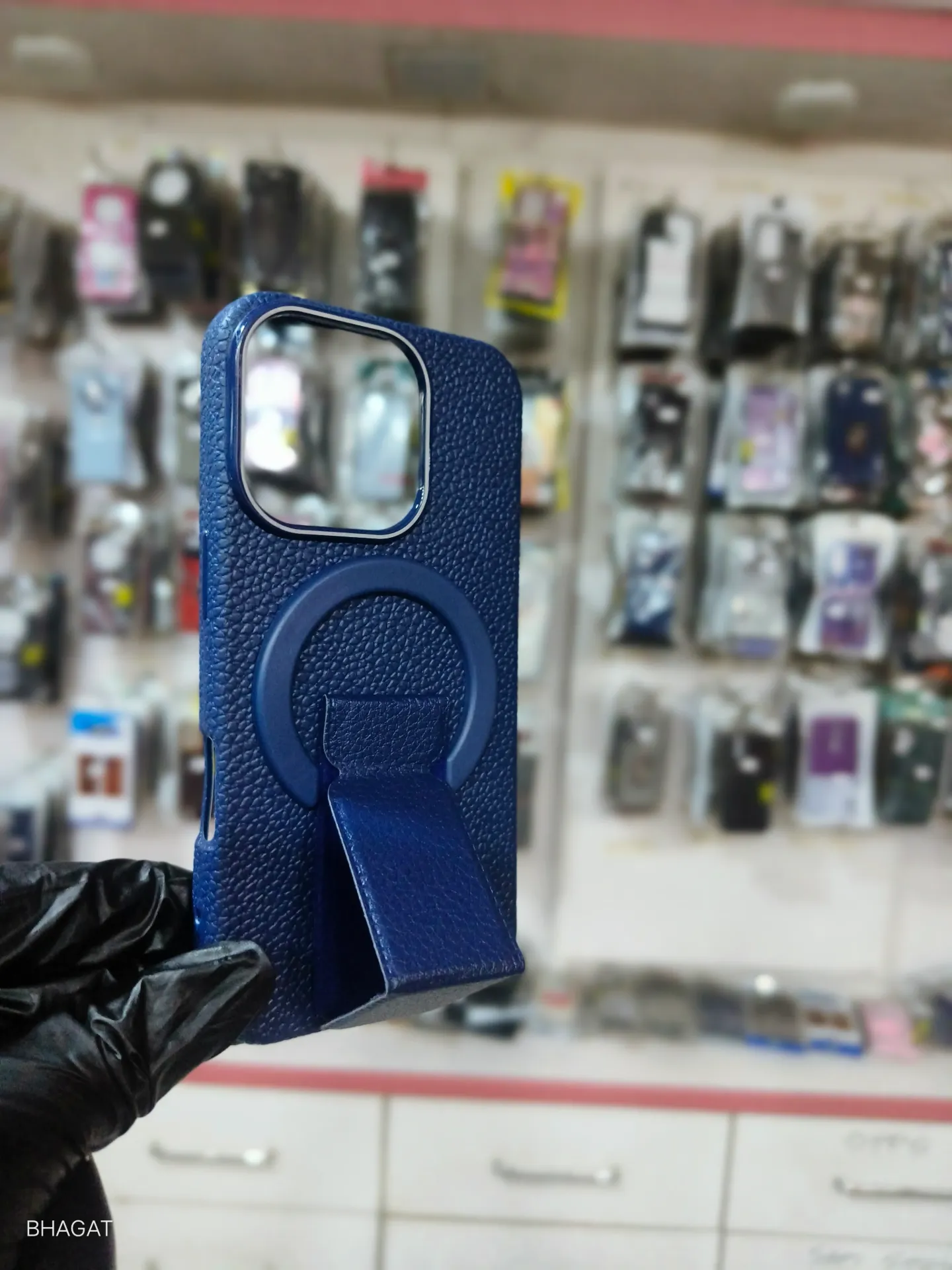 Leather case with stand - iphone 16 pro