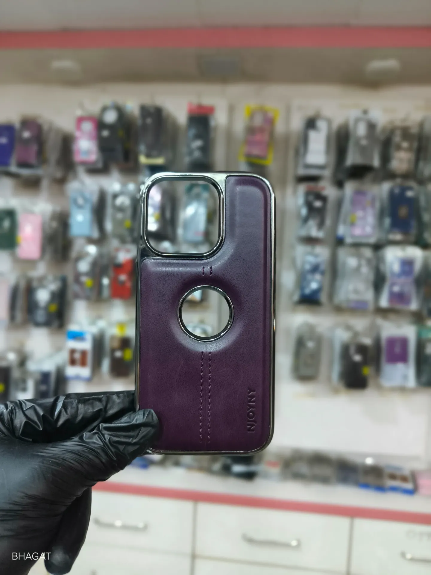 NY Leather Case -iPhone 16 pro